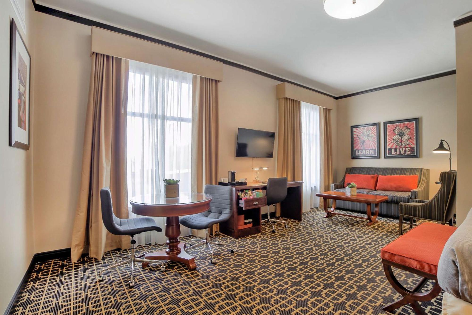 เดอะ เพียรี ซอลต์เลคซิตี้ ดาวน์ทาวน์ แทเพสทรี คอลเลคชั่น บาย ฮิลตัน Hotel ภายนอก รูปภาพ
