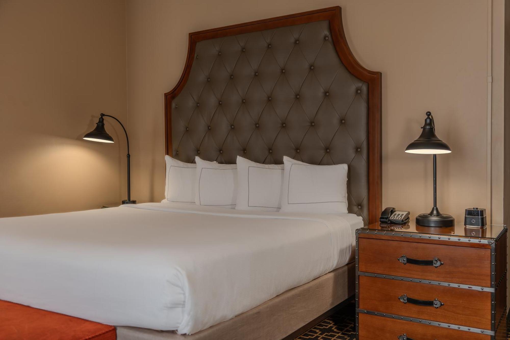 เดอะ เพียรี ซอลต์เลคซิตี้ ดาวน์ทาวน์ แทเพสทรี คอลเลคชั่น บาย ฮิลตัน Hotel ภายนอก รูปภาพ